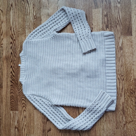 (M) BCBGeneration Cable Knit Cozy Cottagecore Sweater in Light Stone Grey - Picture 10 of 10
